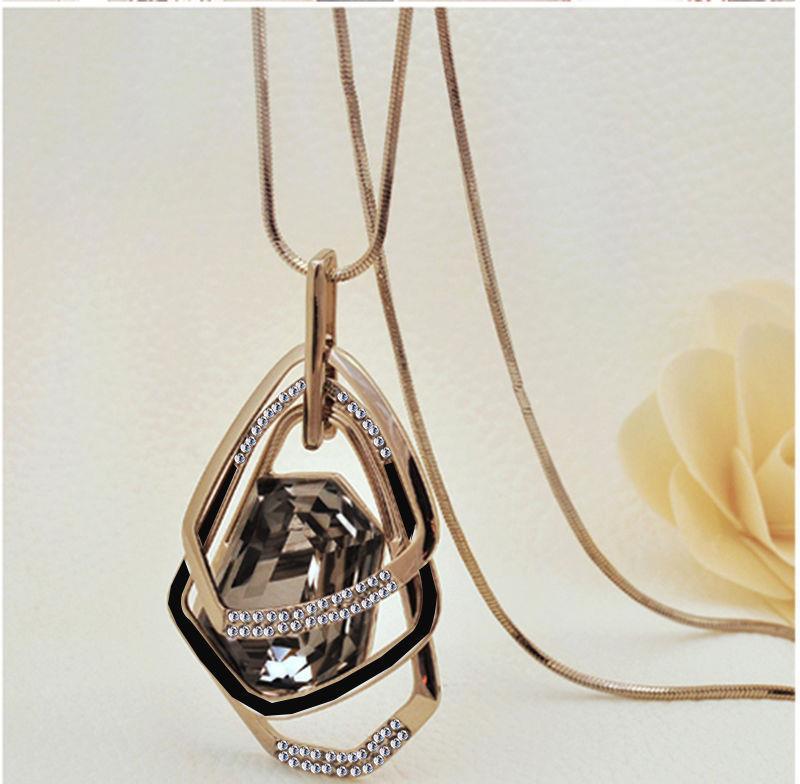 THE ECLIPSE CHARM NECKLACE