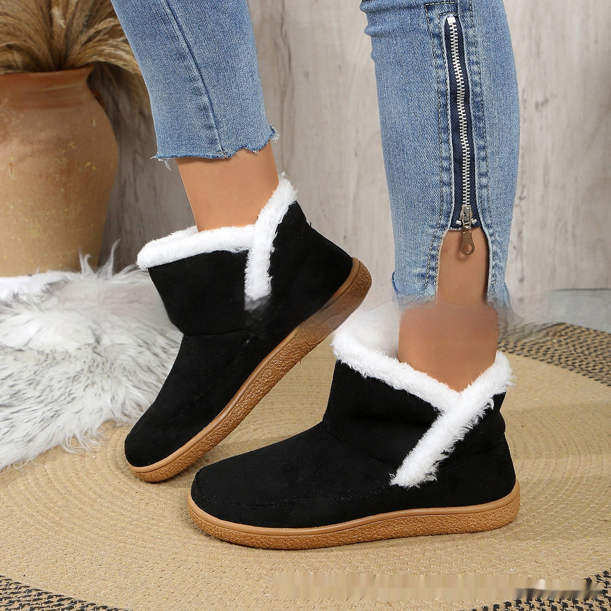 COZY FEET UGG